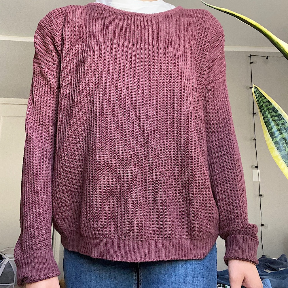Knit sweater in dark rose